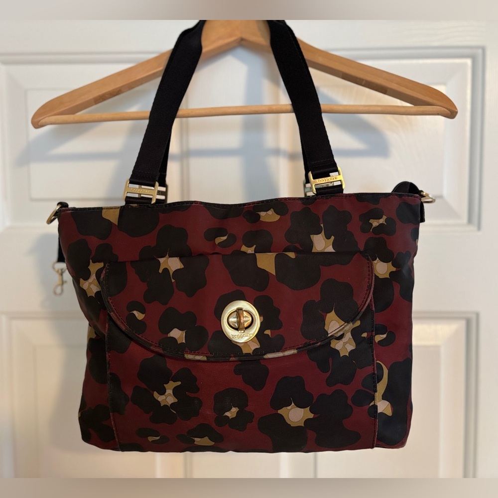 Baggallini Flower Camouflage Nylon Travel Purse Bag